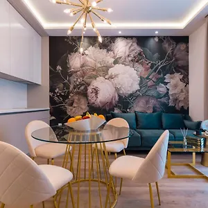 https://sospiro-apartments.splithotels.org